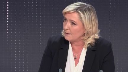 Marine Le Pen, candidate du Rassemblement national, invitée des matins présidentiels de franceinfo le 15 novembre 2021. (FRANCEINFO / RADIO FRANCE)