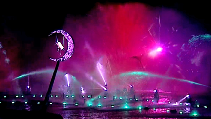 Spectacle "La Forge aux Etoiles" du Cirque du Soleil au Futuroscope
 (France 3 / capture d&#039;écran)