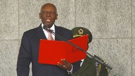 Carton rouge à l'Angola et à son président, Josa Eduardo dos Santos, pour la corruption ? (Bruno Fonseca / AFP)