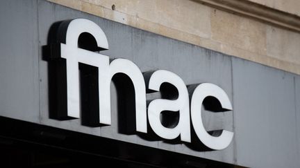 La devanture de la Fnac&nbsp;à Bergerac (Dordogne). (ROMAIN LONGIERAS / HANS LUCAS / AFP)