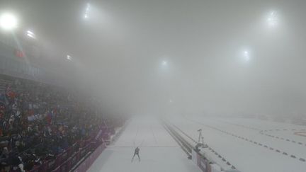 Le brouillard se propage sur les compétitions de biathlon (KAY NIETFELD / DPA)