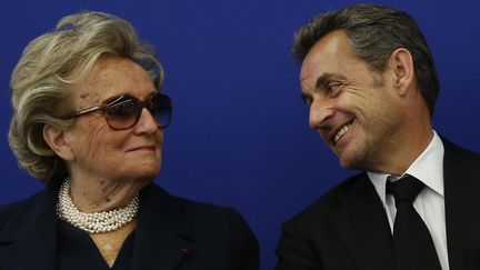 Bernadette Chirac, &eacute;pouse de l'ancien pr&eacute;sident de la R&eacute;publique Jacques Chirac,&nbsp;et Nicolas Sarkozy, candidat &agrave; la pr&eacute;sidence de l'UMP, &agrave; Nice (Alpes-Maritimes), le 10 mars 2014. (VALERY HACHE / AFP)