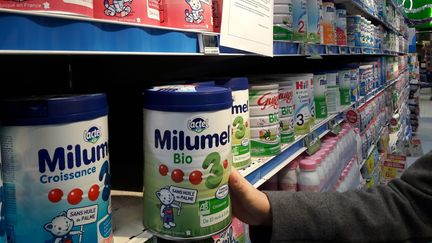 Affaire Lactalis : d'autres distributeurs impliqués