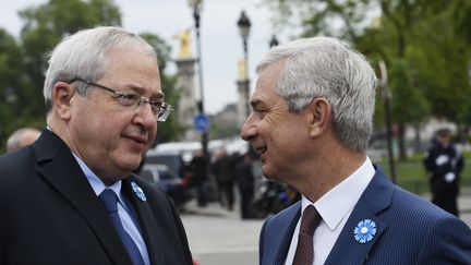 Le pr&eacute;sident de la r&eacute;gion Ile-de-France, Jean-Paul Huchon, et le pr&eacute;sident de l'Assembl&eacute;e nationale, Claude Bartolone, le 8 mai 2015 &agrave; Paris. (LOIC VENANCE / AFP)