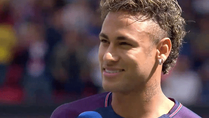 Neymar : l'euphorie au Parc des Princes