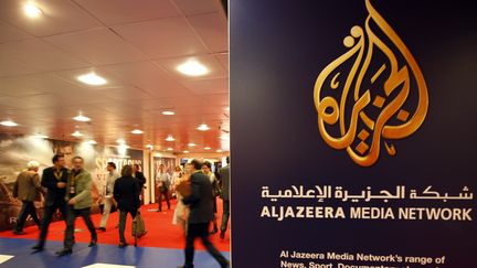 Le stand d'Al Jazeera au March&eacute; international des contenus audiovisuels (MIPTV), &agrave; Cannes, en avril 2012. (ERIC GAILLARD / REUTERS)