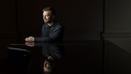 Le pianiste David Kadouch, 2019. (MARCO BORGGREVE)