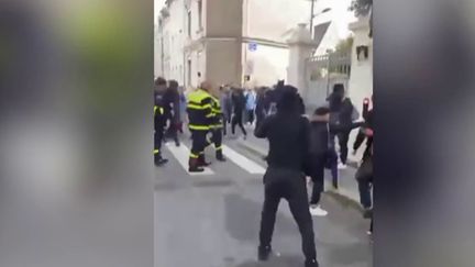 Tours :&nbsp;quatre pompiers agressés lors d’une manifestation étudiante (CAPTURE D'ÉCRAN FRANCE 3)