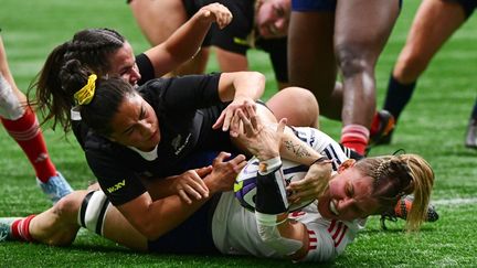 Emeline Gros scored one of only two French tries in the match on October 12 against New Zealand. (DON MACKINNON / AFP)