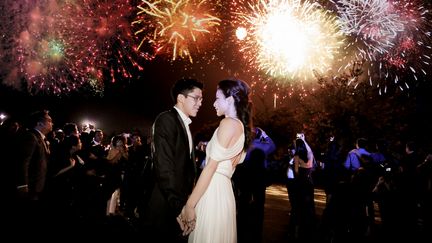 La nageuse chinoise Guo Jingjing lors de son mariage &agrave; Hong Kong (Chine), le 11 novembre 2012. (HU WENCHENG / IMAGINECHINA / AFP)