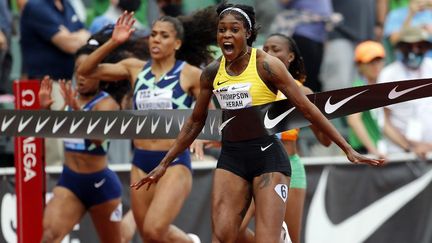 La Jamaïcaine Elaine Thompson-Herah lors du meeting d'Eugene, le 21 août 2021. (JONATHAN FERREY / GETTY IMAGES NORTH AMERICA / AFP)