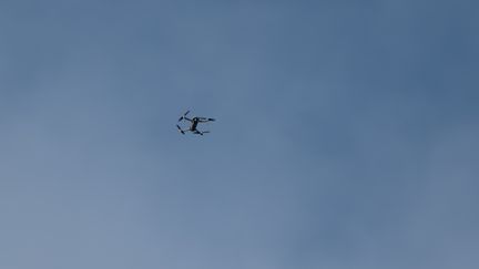 Un drone près de Paris, le 29 avril 2023. (JEROME GILLES / NURPHOTO / AFP)