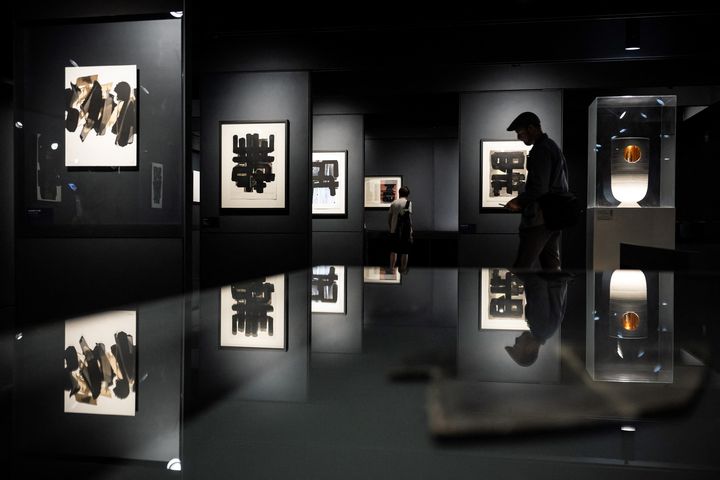 Exposition "Les derniers Soulages", à partir du 24 juin, à Rodez en France (LIONEL BONAVENTURE / AFP)