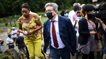 Jean-Luc Mélenchon à Petit-Canal en Guadeloupe, le 16 décembre 2021. (CHRISTOPHE ARCHAMBAULT / AFP)