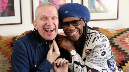 Le couturier Jean Paul Gaultier et le musicien Nile Rodgers, en mai 2018 aux USA
 (ANGELA WEISS / AFP)