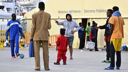 Un centre d'accueil de migrants à Porto Empedocle (Italie), le 19 septembre 2023 (FLAVIO LO SCALZO / AVALON / MAXPPP)