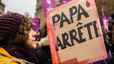 Une marche #NousToutes à l'appel de nombreuses associations, le 20 novembre 2021 à Paris. (SADAK SOUICI / LE PICTORIUM / MAXPPP)