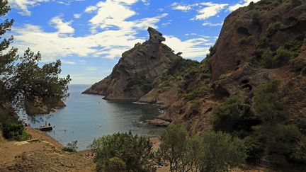 Pollution aux hydrocarbures : inquiétude dans les calanques