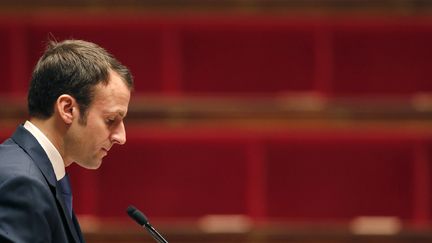 Le ministre de l'Economie, Emamnuel Macron, &agrave; l'Assembl&eacute;e nationale, le 26 janvier 2015, &agrave; Paris. (CHRISTIAN HARTMANN / REUTERS)