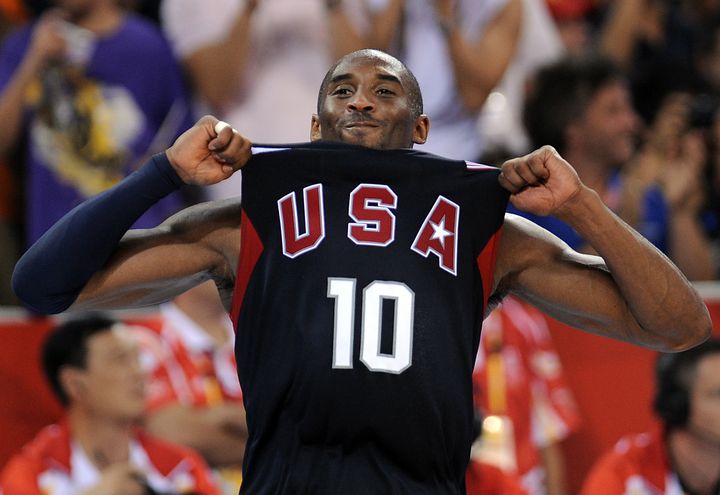 Kobe Bryant avec Team USA aux Jeux de 2008. (FILIPPO MONTEFORTE / AFP)