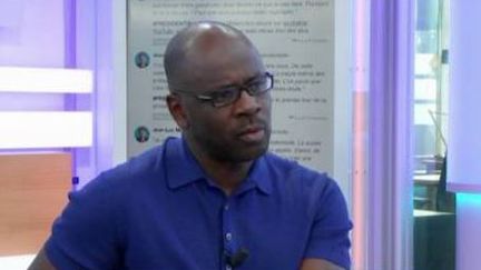 Présidentielle : Lilian Thuram demande à voter Emmanuel Macron