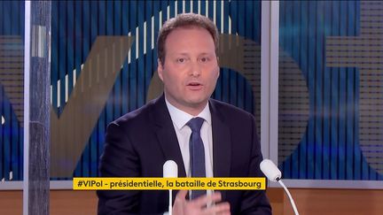 Emmanuel Macron devant le Parlement européen : "Yannick Jadot a raté son coup", déclare Sylvain Maillard