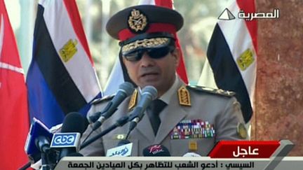 Le g&eacute;n&eacute;ral Abdel Fattah Al-Sissi, lors d'une allocution &agrave; la t&eacute;l&eacute;vision &eacute;gyptienne, le 24 juillet 2013. (AFP / EGYPTIAN TV)