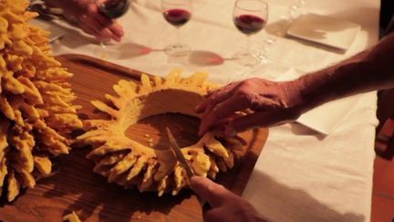 Hautes-Pyrénées : le gâteau à la broche fait la fierté du territoire (FRANCE 3)