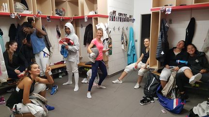 Au sein du vestiaire de l'équipe de France de sabre à l'INSEP (institut national du sport) (CECILIA BERDER / FRANCEINFO / RADIO FRANCE)