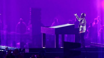 Hubert Blanc-Francard du groupe Cassius, le 8 septembre 2024 au Stade de France pendant la cérémonie de clôture des Jeux paralympiques. (GEOFFROY VAN DER HASSELT / AFP)