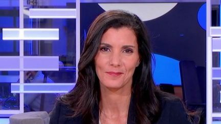 Le JT du 23h du samedi 24 décembre 2022 présenté par Sorya Khaldoun sur franceinfo est consultable en ligne en replay pour voir et revoir ce journal télévisé qui décrypte l'actualité. Retrouvez les dernières infos du week-end, les grands reportages, les interviews et les explications de la rédaction sur toute l’actualité nationale et internationale. (FRANCEINFO)