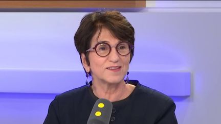 Dominique Versini, la maire adjointe de Paris chargée des Solidarités était l'invitée de franceinfo lundi 30 septembre. (FRANCEINFO / RADIOFRANCE)