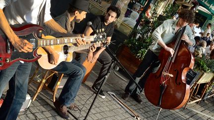 Une "cinquantaine" de bar parisiens veut boycotter la fête de la musique
 (PIERRE ANDRIEU / AFP)