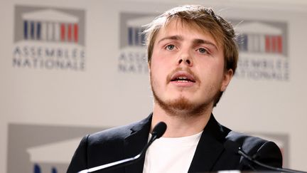 Le député La France insoumise Louis Boyard, lors d'une conférence de presse à l'Assemblée nationale, le 14 novembre 2022. (THOMAS SAMSON / AFP)