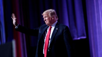 Le président des Etats-Unis Donald Trump lors d'un dîner du parti républicain à Colombus, dans l'Ohio (Etats-Unis), le 24 août 2018. (BRENDAN SMIALOWSKI / AFP)