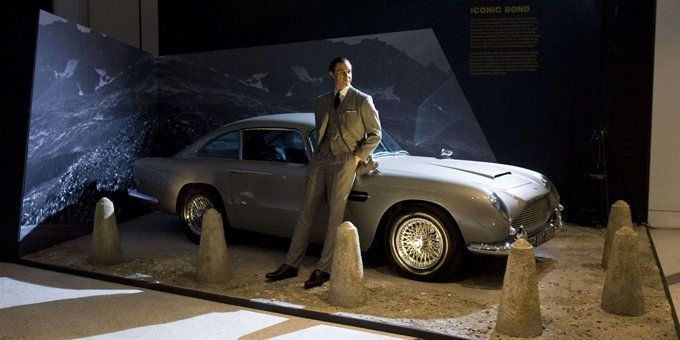 L&#039;Aston Martin DB5 du film Goldfinger, au Barbican
 (R.Tang/Rex/SIPA)