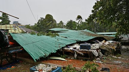 Ce marché de Teknaf, dans la région de Cox's Bazar, au Bangladesh, n'a pas résisté aux vents violents du cyclone Mocha, le 14 mai 2023. (MUNIR UZ ZAMAN / AFP)