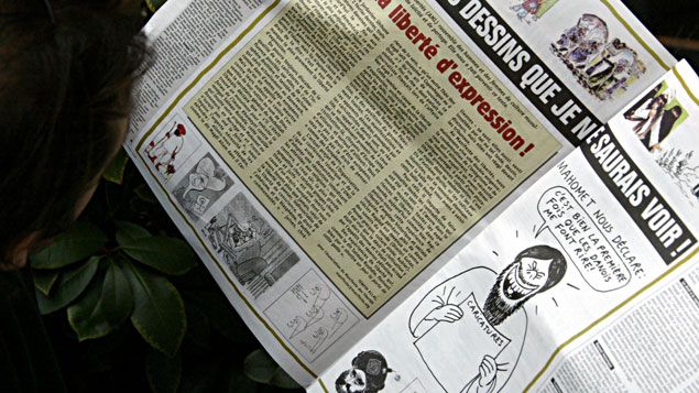 &nbsp; (Charlie Hebdo publie en février 2006 les caricatures de Mahomet qui font scandale dans le monde musulman © MAXPPP)