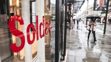 Les soldes d'hiver ont commencé le 8 janvier et se terminent le 4 février 2025. (TERESA SUAREZ/EPA/MaxPPP)