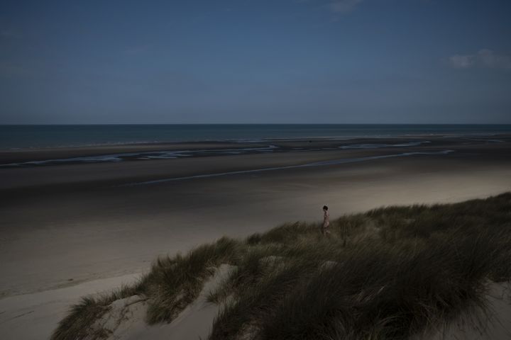 Léa nue dans les dunes du Touquet (DAVID TEMPLIER)