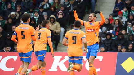 VIDEO. Coupe de France : une expulsion précoce, un score lourd... Le résumé de la large victoire de Marseille à Saint-Etienne