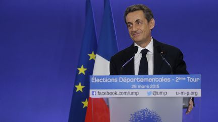 Nicolas Sarkozy a salu&eacute; la victoire de la droite lors du second tour des &eacute;lections d&eacute;partementales, le 29 mars 2015, depuis le si&egrave;ge de l'UMP &agrave; Paris. (CHRISTIAN HARTMANN / REUTERS)