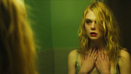 Elle Fanning dans "Galveston" de Mélanie Laurent
 (Les Bookmakers / The Jokers )