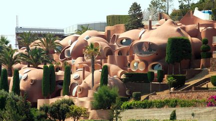 Le Palais Bulles de Pierre Cardin, construit par l'architecte Antti Lovag
 (PHOTOPQR/NICE MATIN/FELIX GOLESI)