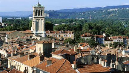 L'enfant retrouv&eacute; errant &agrave; Valence (Dr&ocirc;me) a &eacute;t&eacute; r&eacute;cup&eacute;r&eacute; par sa m&egrave;re dimanche 22 juillet 2012. (CAMILLE MOIRENC / HEMIS.FR / AFP)