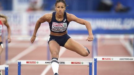 La Française Aurelie Chaboudez (FRA) dans l'épreuve des qualifications du&nbsp;400 m haies&nbsp;aux&nbsp;championnats d'Europe&nbsp;d'athlétisme, à Amsterdam,&nbsp;(Pays-Bas) le 8 juillet 2016.&nbsp; (STEPHANE KEMPINAIRE / STEPHANE KEMPINAIRE)