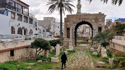 Vue de Tripoli, la capitale libyenne, le 14 janvier 2020. (MAHMUD TURKIA / AFP)