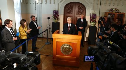 Thorbjorn Jagland, pr&eacute;sident du comit&eacute; Nobel, lors de l'annonce du prix Nobel de la paix, &agrave; Oslo (Norv&egrave;ge), le 11 octobre 2013. (AFP )