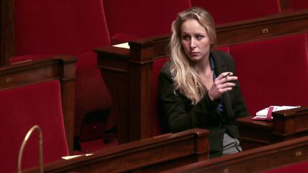 La d&eacute;put&eacute;e FN Marion Mar&eacute;chal-Le Pen, le 23 octobre 2012 dans l'h&eacute;micycle.&nbsp; (JACQUES DEMARTHON / AFP)