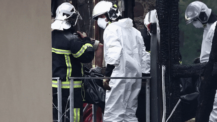 Incendie d'un gîte à Wintzenheim : onze personnes sont décédées (France 2)